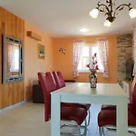 Apartment For Families With Children Silo, Krk - 18685