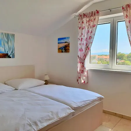 For Families With Children Silo, Krk - 18685 Apartman