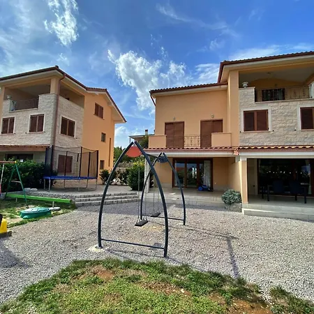 For Families With Children Silo, Krk - 18685 Apartmán Šilo
